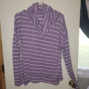 Long sleeve shirt with Pockets!